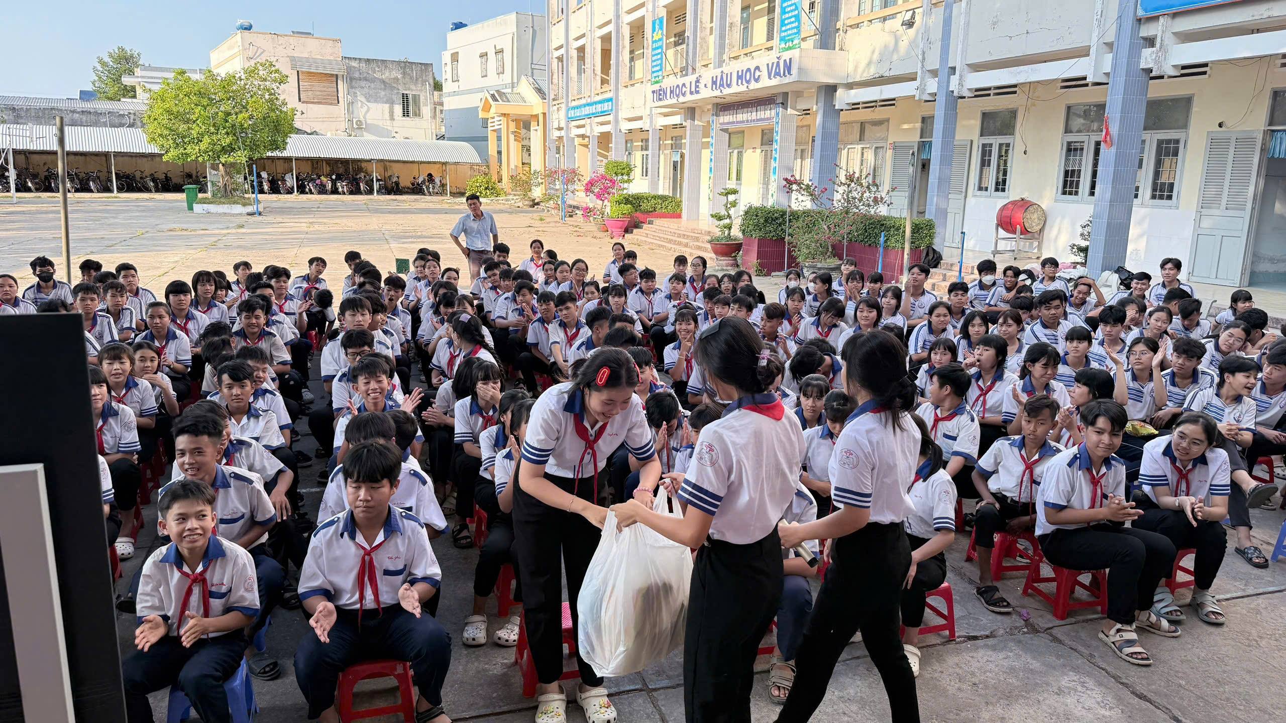 anh tin bai